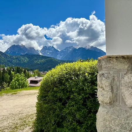 La Tatil Evi *